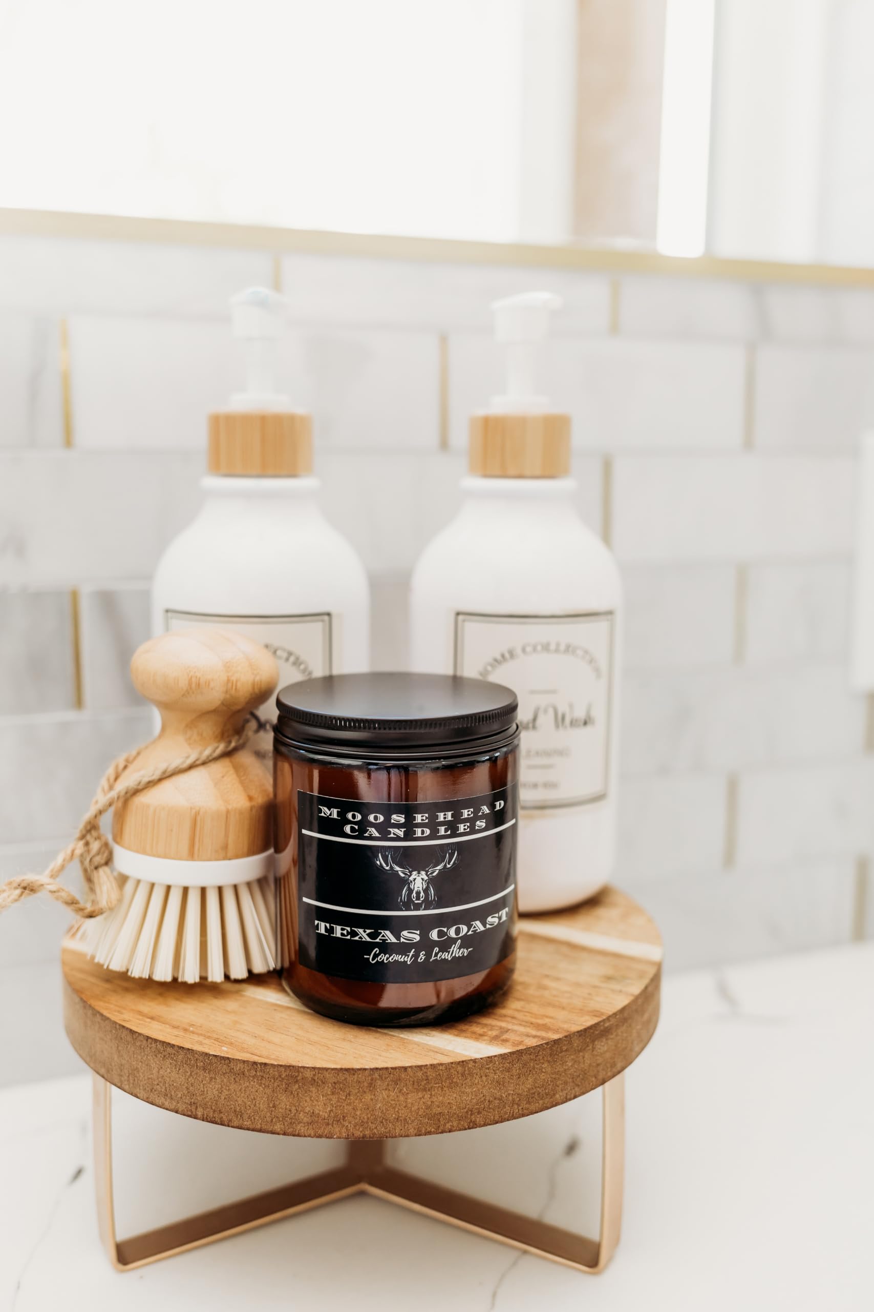 Texas Bay Coconut Leather Candle 8oz, Brown, mhtc8oz